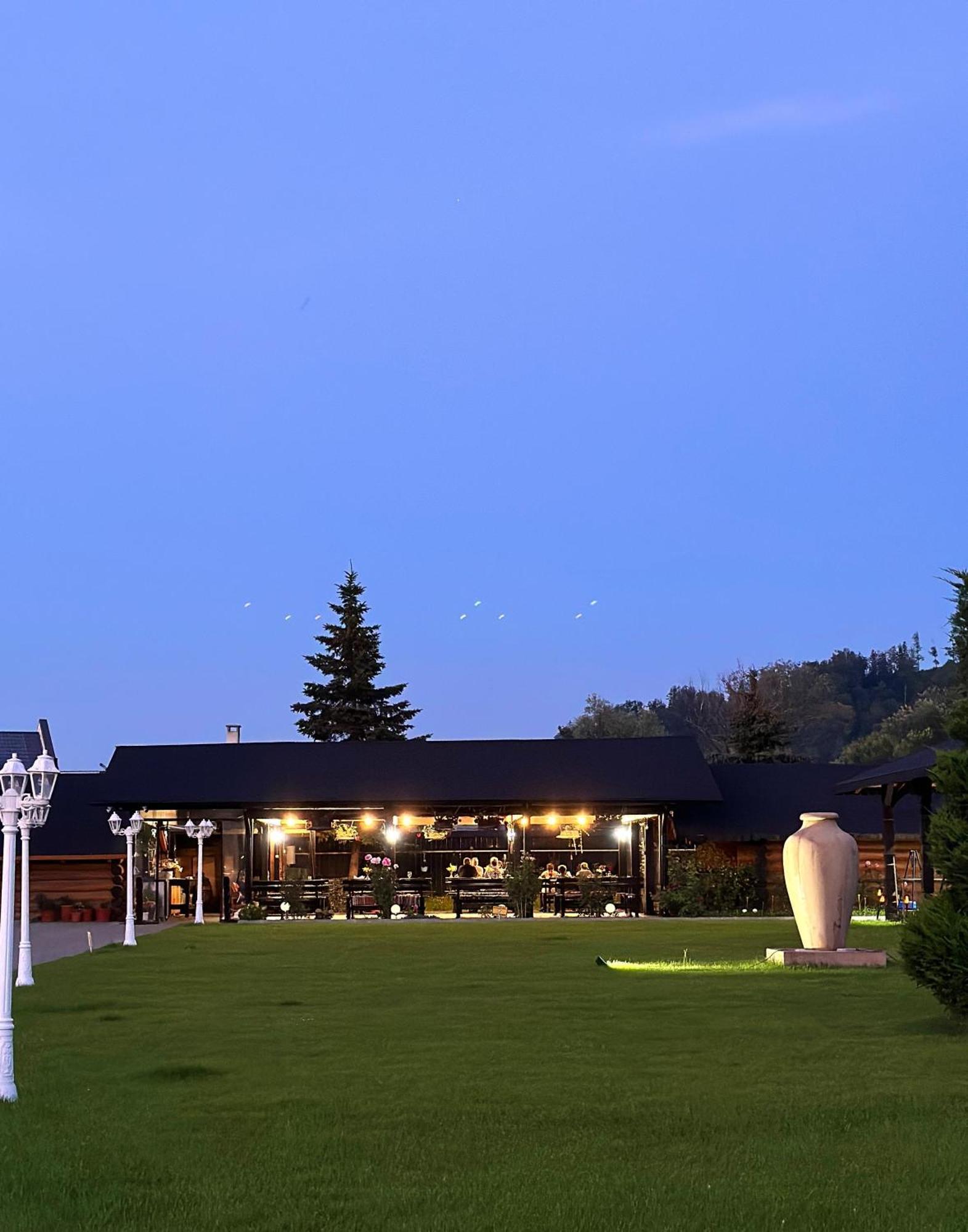 Niro Residence Gura Humorului Ngoại thất bức ảnh